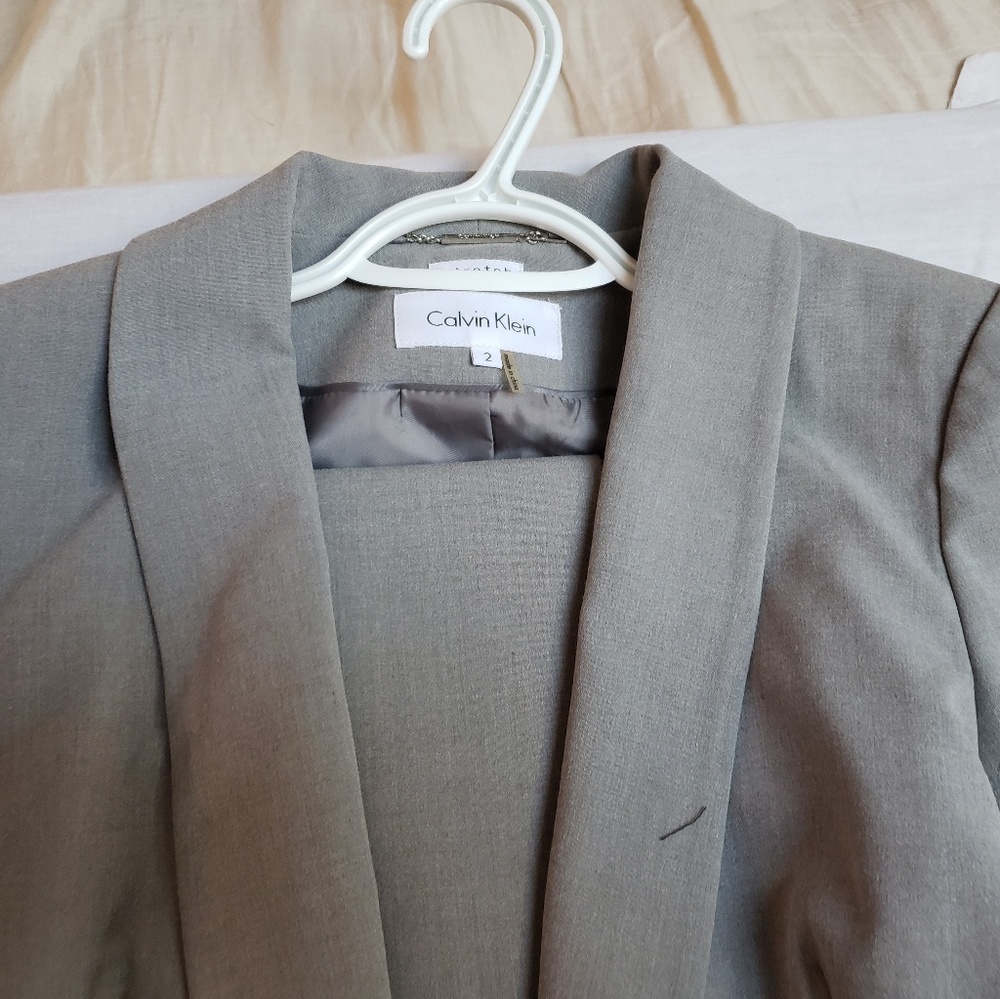 Pant suit - Picture 2 of 4